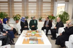 Bursa 'G&ouml;n&uuml;l El&ccedil;ileri'ne 'Yıldırım' destek