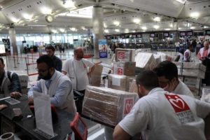 Kenya'da ameliyat yapacak, eğitim verecekler