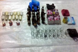 Diyarbakır'da PKK'nın bomba ve molotofları ele ge&ccedil;irildi