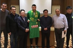 Burak Yılmaz, Beıjıng Guoan formasını giydi