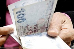 Emeklinin maaşı y&uuml;zde 10 'zamlandı'