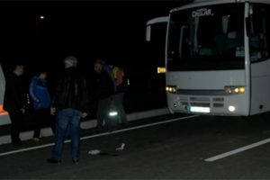 Minib&uuml;s&uuml;n &ccedil;arptığı yaya ağır yaralandı