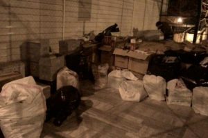 Bandırma'da 90 bin paket ka&ccedil;ak sigara ele ge&ccedil;irildi
