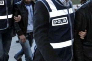 HDP ve DBP'li 5 y&ouml;netici g&ouml;zaltına alındı