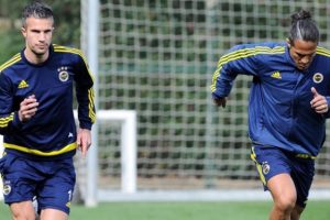 Fenerbah&ccedil;e ara vermeden Bursaspor hazırlıklarına başladı