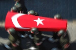 Genelkurmay: Sur'da silahlı saldırı sonucu bir asker şehit oldu