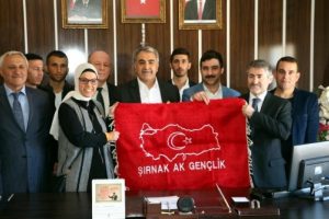 AK Partili Nebati: K&uuml;rt kanı d&ouml;kmekten vazge&ccedil;in
