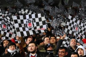 Beşiktaşlıları heyecanlandıran tabela