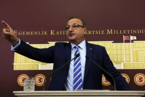 Oktay Vural: Umarım bu başkanlık sistem fay hattının &ccedil;atışması değildir