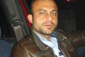 Evli &ccedil;iftin katil zanlısı, polisi g&ouml;r&uuml;nce silahla hayatına son vermek istedi