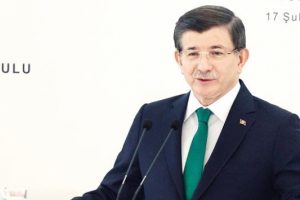 Anayasa krizini &ccedil;&ouml;zme trafiği dağılan masayı topladı