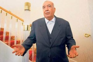 İki kızını mirastan men etti