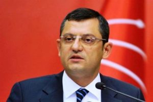 &Ouml;zg&uuml;r &Ouml;zel: Sorumlu devletin başı 'ben ben' diyendir