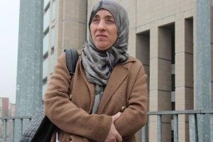 Babalarının &ouml;l&uuml;m&uuml;nden 5 ay sonra adliyelik oldular