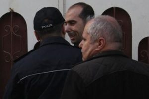 Şehidin ağabeyi: "Ne olur yukarı &ccedil;ıkmayın, ailem duymasın"