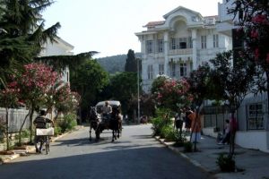 Adalar'da naylon alışveriş poşet kullanımı yasaklandı