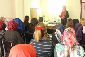 Bursa İneg&ouml;l'de kadınlara kanserle ilgili bilgilendirme semineri