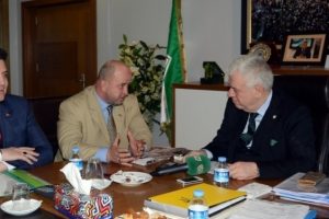 Bursa FAN Club Y&ouml;netim Kurulu &uuml;yeleri Bursaspor'u ziyaret etti