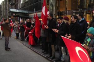 New York'ta ter&ouml;re karşı protesto g&ouml;sterisi