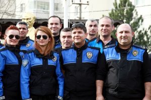 Bursa'da polisten dolandırıcılara karşı klipli uyarı!