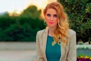 Wilma Elles kalp masajı yaptı...