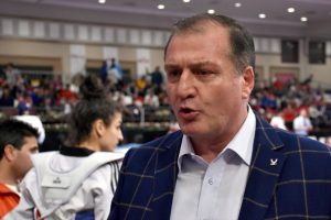 "D&uuml;nyadaki b&uuml;t&uuml;n sporcuları T&uuml;rkiye'ye davet ediyorum"