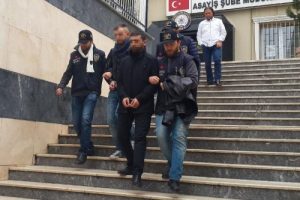 AVM'de film gibi fidye operasyonu