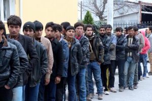 Sakarya'da 73 Afgan ka&ccedil;ak yakalandı