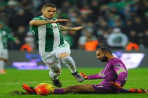 Deniz Yılmaz: "Bu stadyumdan kimse kolay kolay &ccedil;ıkamaz"