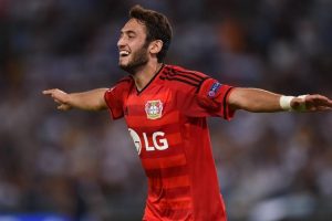 Hakan &Ccedil;alhanoğlu Euro 2016'ya &ouml;zel hocayla hazırlanıyor