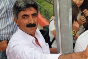 "HDP K&uuml;rtleri savunmuyor" deyip istifa etti!