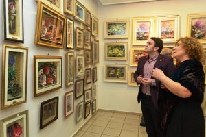 Bursa'da kağıt r&ouml;lyef sergisi hayran bıraktı