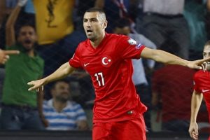 Fatih Terim Burak'ın &Ccedil;in'e transferi konusunda endişeli