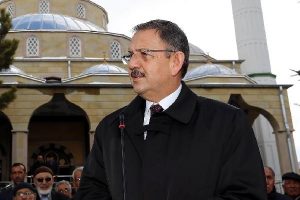 &Ouml;zhaseki: Hainler, bu &uuml;lkeden defolup gidecek