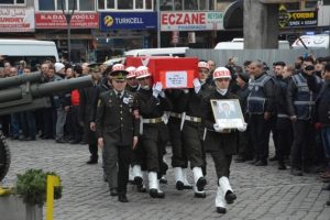 Şehit K&uuml;&ccedil;&uuml;k son yolculuğuna uğurlandı