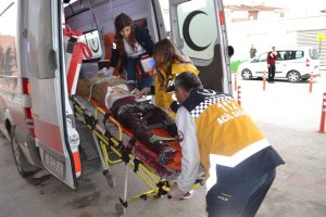 Bursa İneg&ouml;l'de bı&ccedil;aklı kavga: 1 yaralı