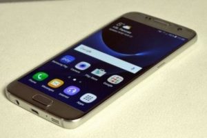 Samsung Galaxy S7 ve Galaxy S7 Edge ortaya &ccedil;ıktı
