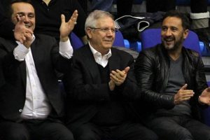 Fenerbah&ccedil;e'de kaybeden &ccedil;ok kazanan yok!