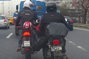 E-5'te tehlikeli yolculuk!