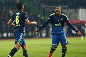 Pereira Fernandao'yu, istatistikler Van Persie'yi g&ouml;steriyor