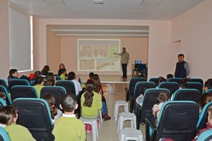 Mudanya'da geri d&ouml;n&uuml;ş&uuml;m okullarda anlatılıyor