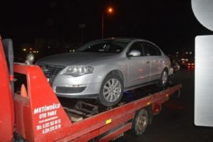 Bursa'da otomobile &ccedil;akar cezası