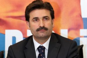 "HDP'nin T&uuml;rkiye partisi olmasını beklerken CHP HDP'leşti"
