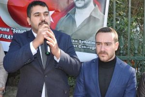 &Ccedil;akıroğlu'nu anan &Uuml;lk&uuml;c&uuml;ler, Rekt&ouml;r'&uuml; istifaya &ccedil;ağırdı