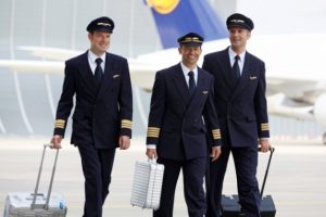 Pilotlara alkol, uyuşturucu ve sağlık kontrol&uuml; geliyor