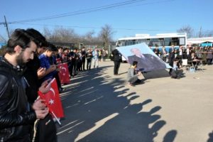 Bartın'da, Fırat &Ccedil;akıroğlu i&ccedil;in anma