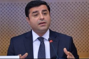 HDP lideri Demirtaş, İtalya Dışişleri Bakanı ile g&ouml;r&uuml;şt&uuml;