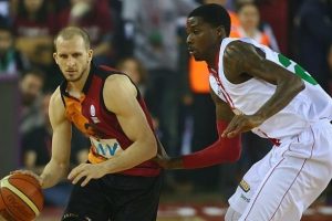 Pınar Karşıyaka-Galatasaray Odeabank ma&ccedil;ı Eurocup'ta manşet oldu