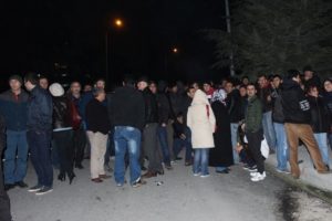 Ek zam talepleri kabul edilmeyen iş&ccedil;iler direnişte!
