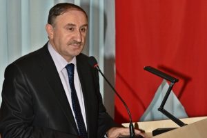 Bursa'da usta fotoğraf&ccedil;ılar 'bayrak sevgisi'nde buluşuyor